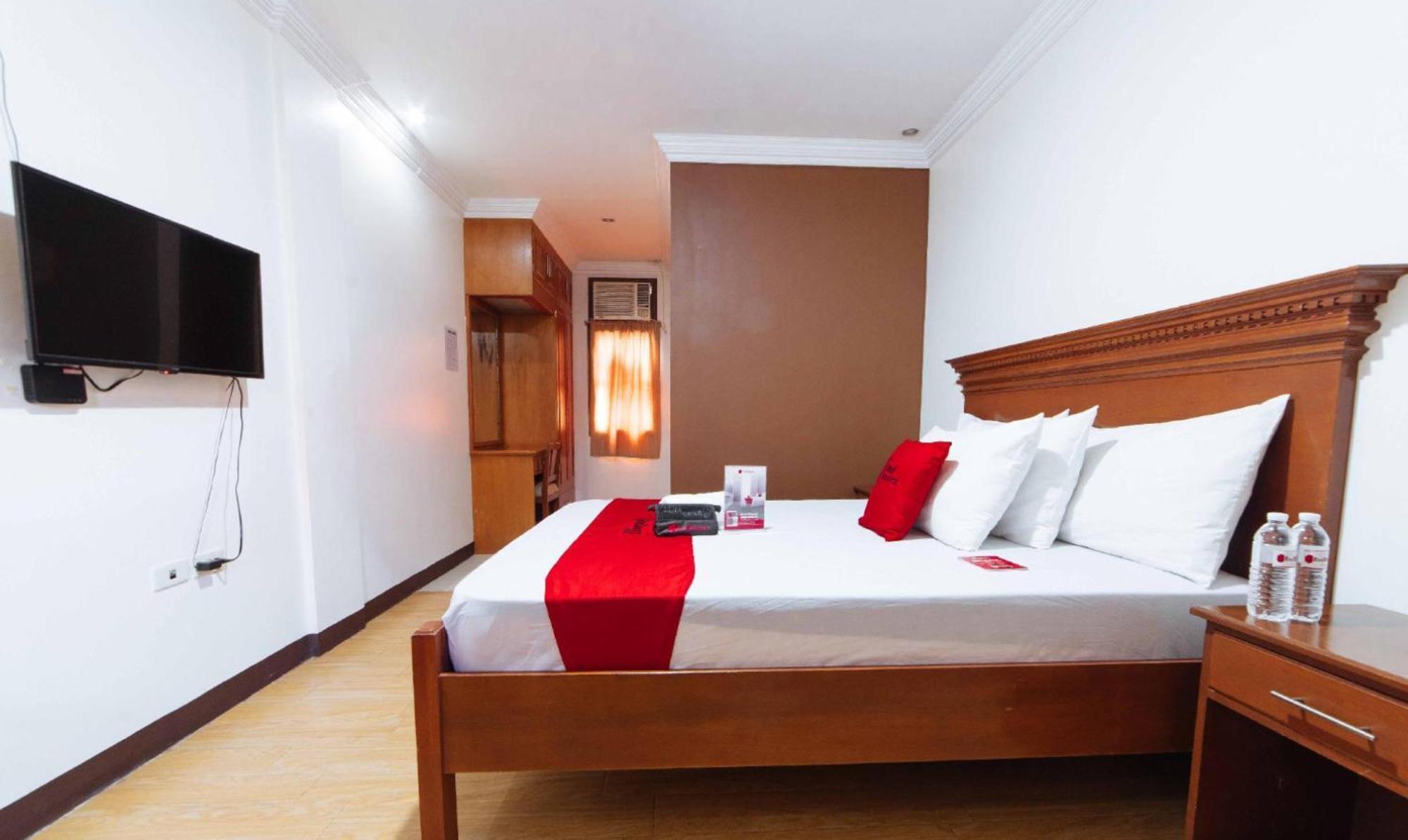 Reddoorz Plus @ Starhomes Olivianville Tarlac City Екстериор снимка