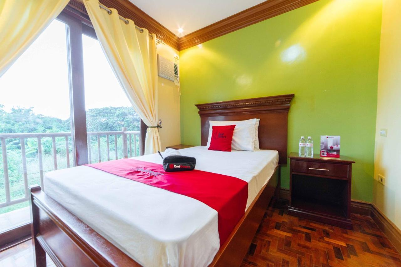 Reddoorz Plus @ Starhomes Olivianville Tarlac City Екстериор снимка